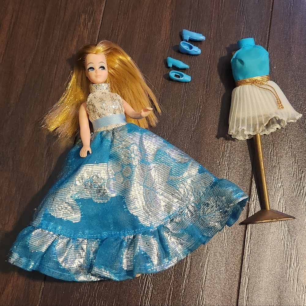 6.5” Vintage Dawn Doll “Dawn” Blue Gown Starlight Ball